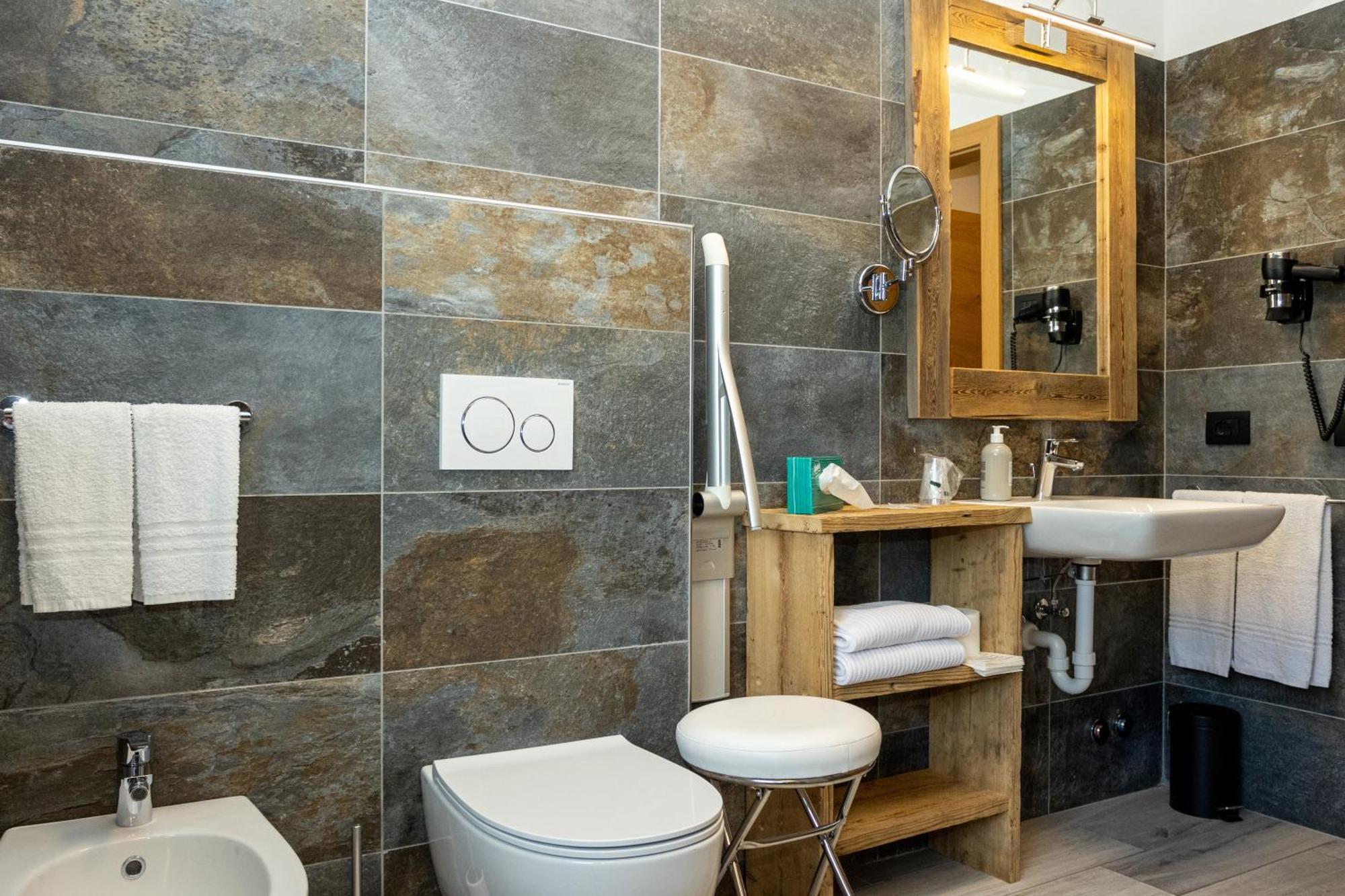 סוראגה Wellness Hotel Dolomia מראה חיצוני תמונה