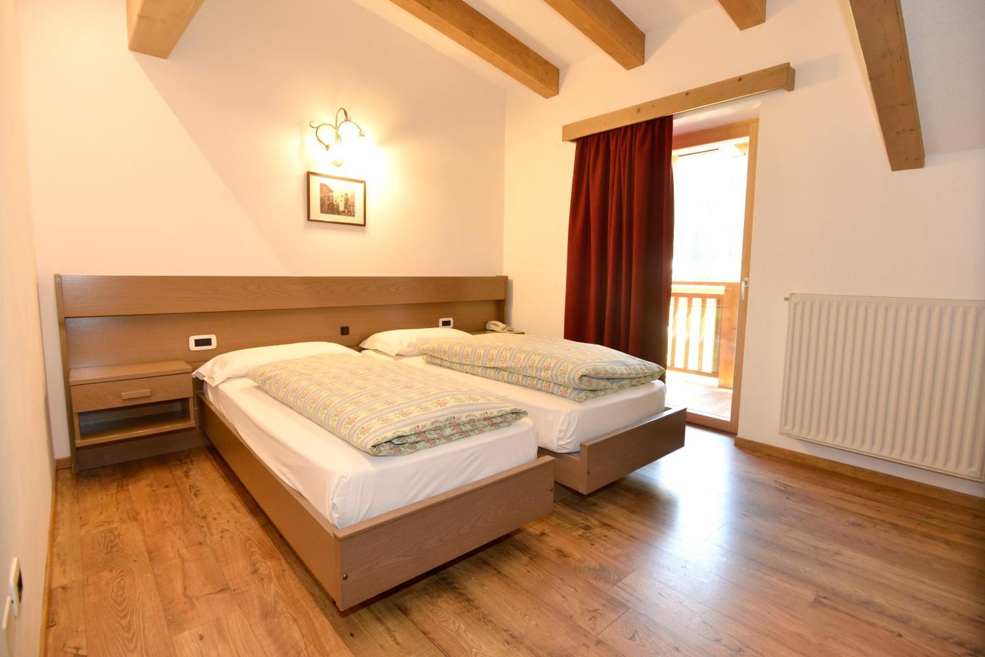 סוראגה Wellness Hotel Dolomia מראה חיצוני תמונה