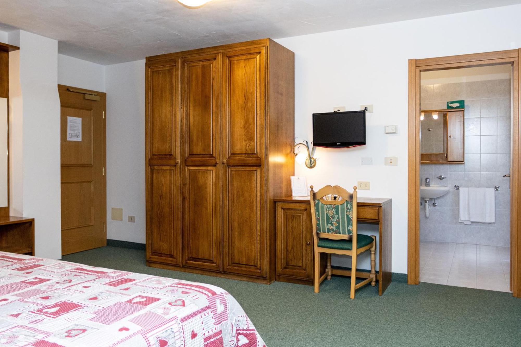 סוראגה Wellness Hotel Dolomia מראה חיצוני תמונה